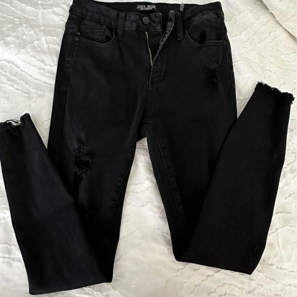 Judy Blue Size 1 Distressed jeans
